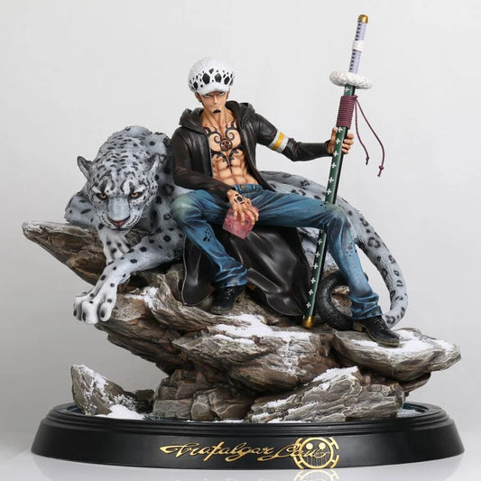 Figurina Trafalgar D Water Law - One Piece